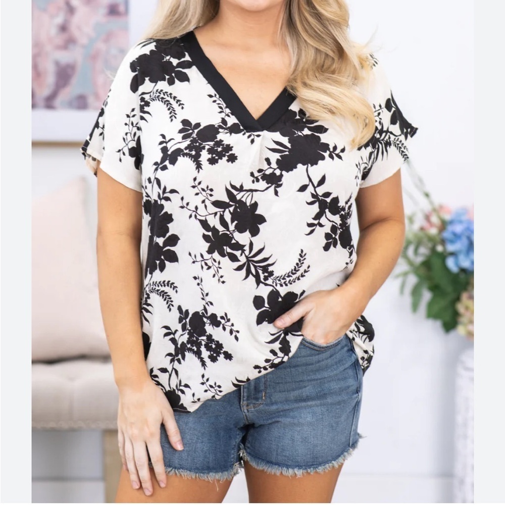 🛍️Like Love Womens Floral V-Neck Womens Top Black Ivory‎ Woven Boxy Casual XL